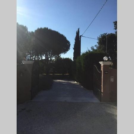 Gite 2 Pieces Au Calme Les Arcs-sur-Argens Buitenkant foto